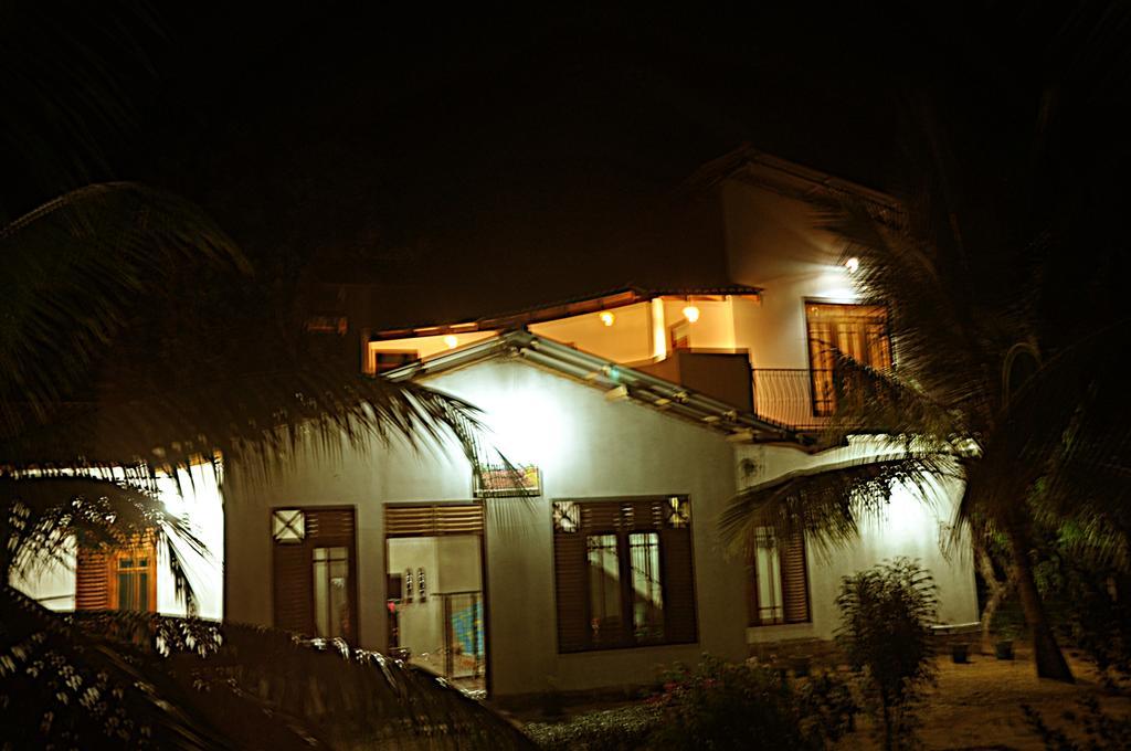 Coconut Garden House Hotell Udawalawe Exteriör bild